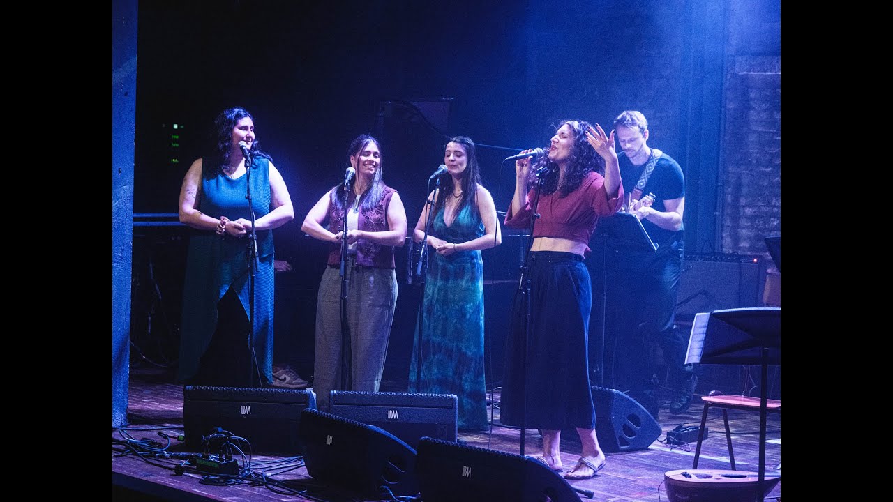 Eleni Dendrinou & The Shoo-bee-doo-Bees - Ma mère m'a dit