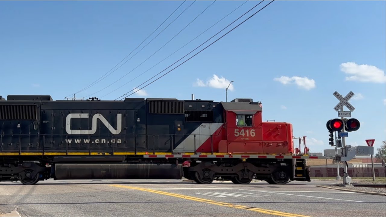 CN 5416 Manifest Thru Wisconsin Rapids, WI @High Street | 10/5/25
