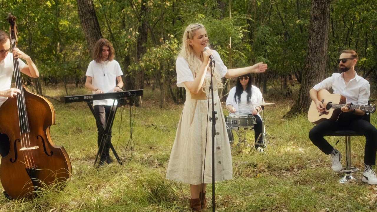 Sandra N &ndash; Pe cararea muntilor (Forest Session)