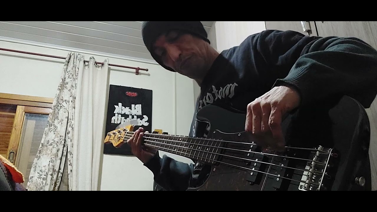 GHOST/ SQUARE HAMMER COVER BASS