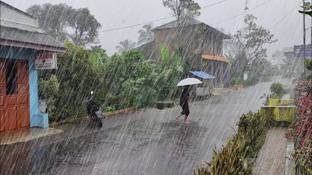 Прогулка под проливным дождем и громом, проливной дождь подходит для сна и отдыха, 3 часа
