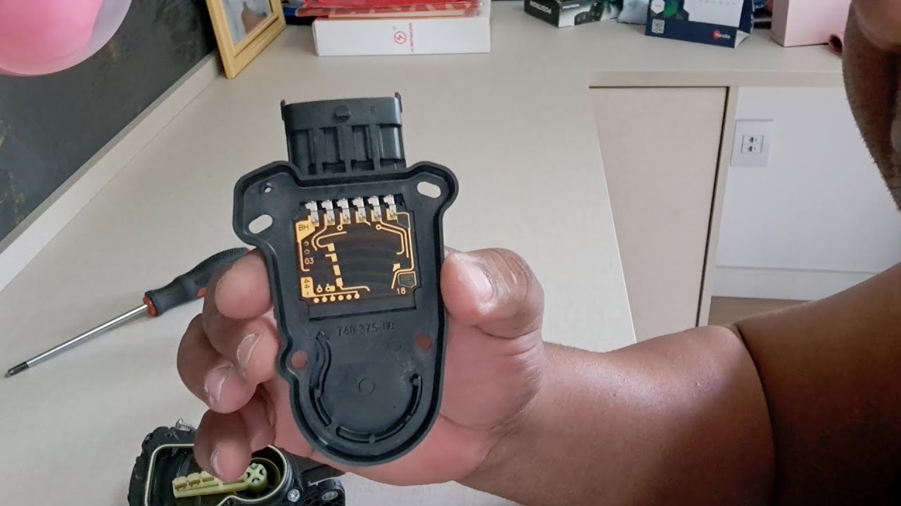 Como Trocar ou Retirar o Sensor Pedal do Acelerador Eletrônico Palio Siena Strada