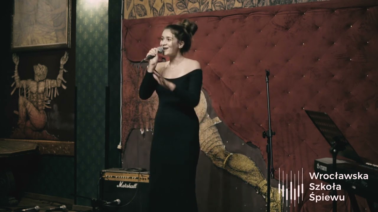 Rolling in the deep (Adele) - cover by Hania Myszka