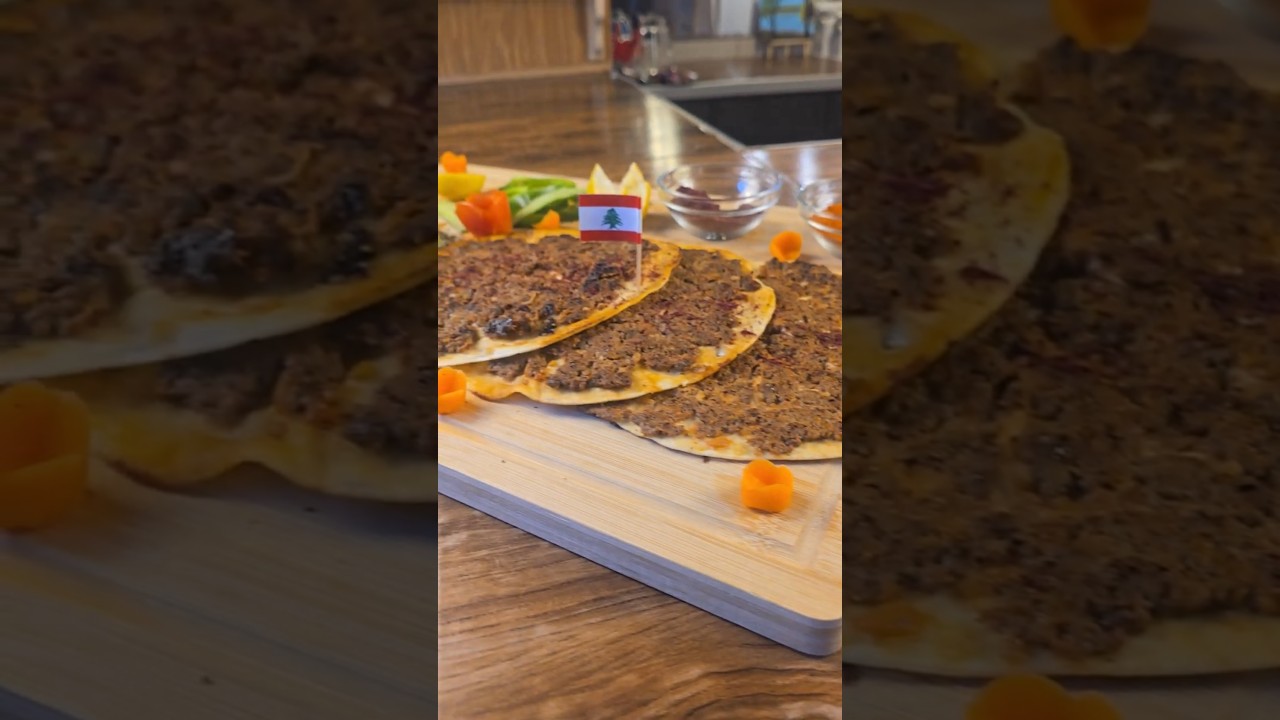 How to make Lahme Baajine in 10 minutes &ndash; Lebanese Meat Pie using Tortillas #recipe #food #lebanon
