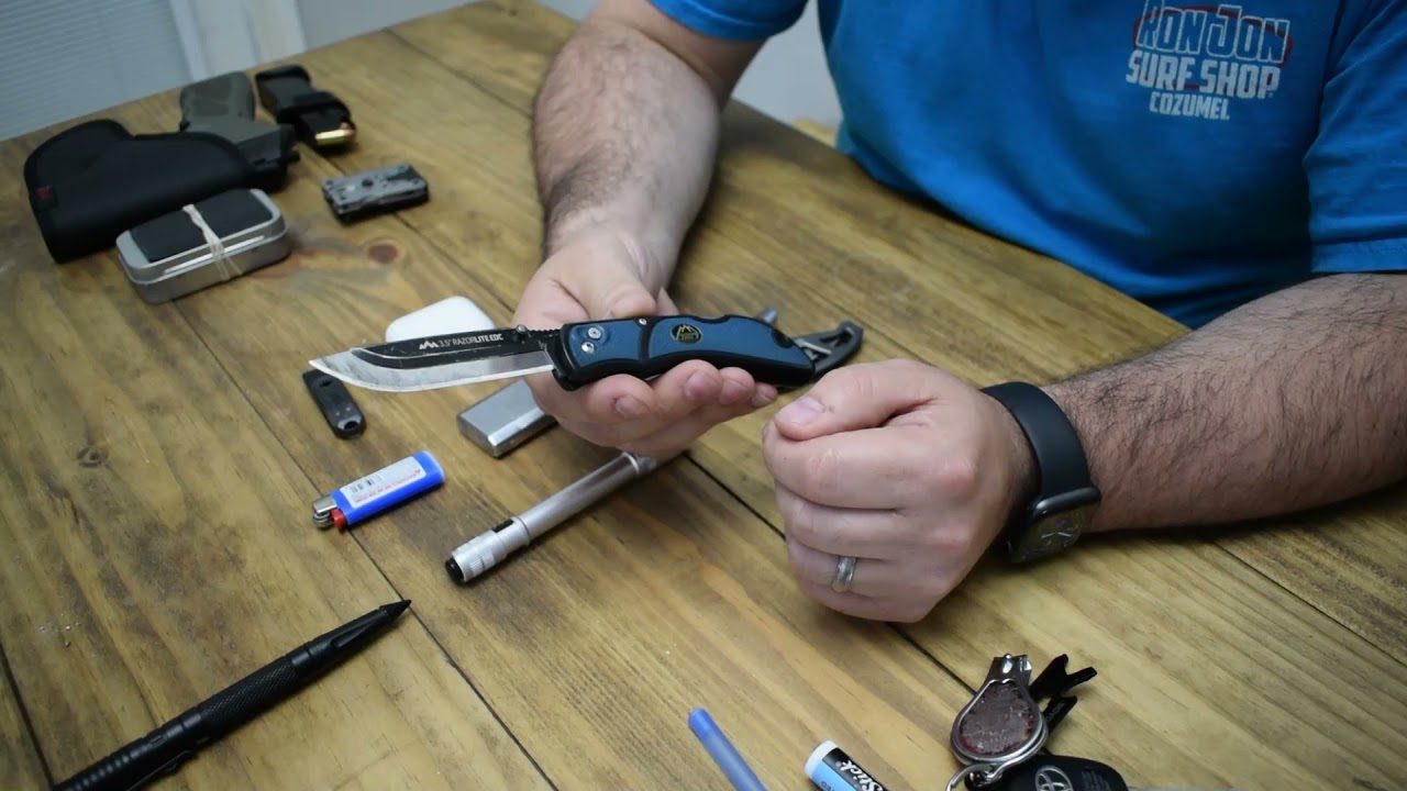 EDC Pocket Dump What do you carry everyday?  Every Day carry items and and optional items survival