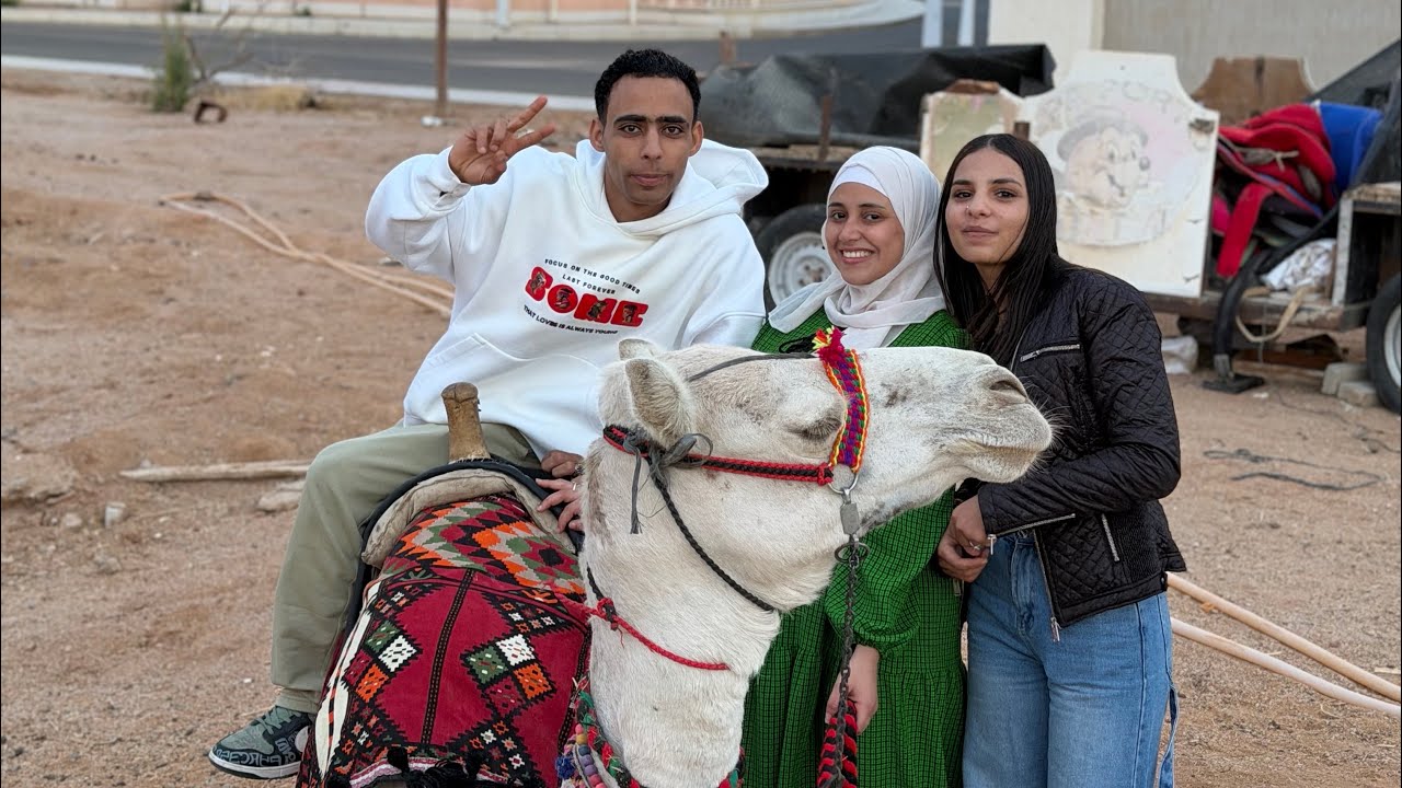 سوء تفاهم يكشف حقيقة فتاة مع صديقتها ؟