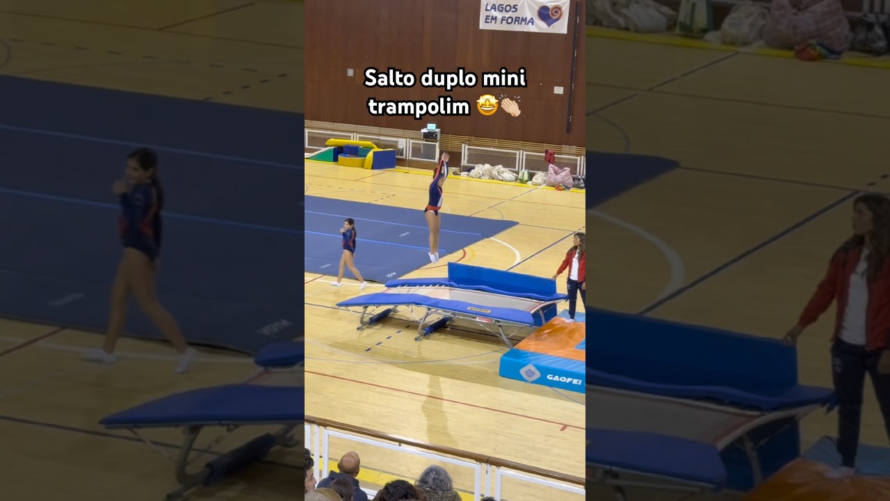 Salto duplo mini trampolim 🤩 #ginasticaartistica #portugal #shortvideo