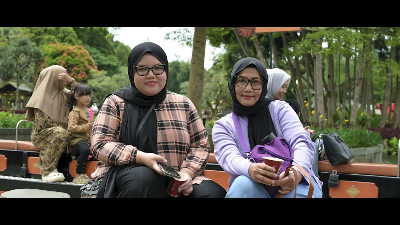 FLOATING MARKET LEMBANG