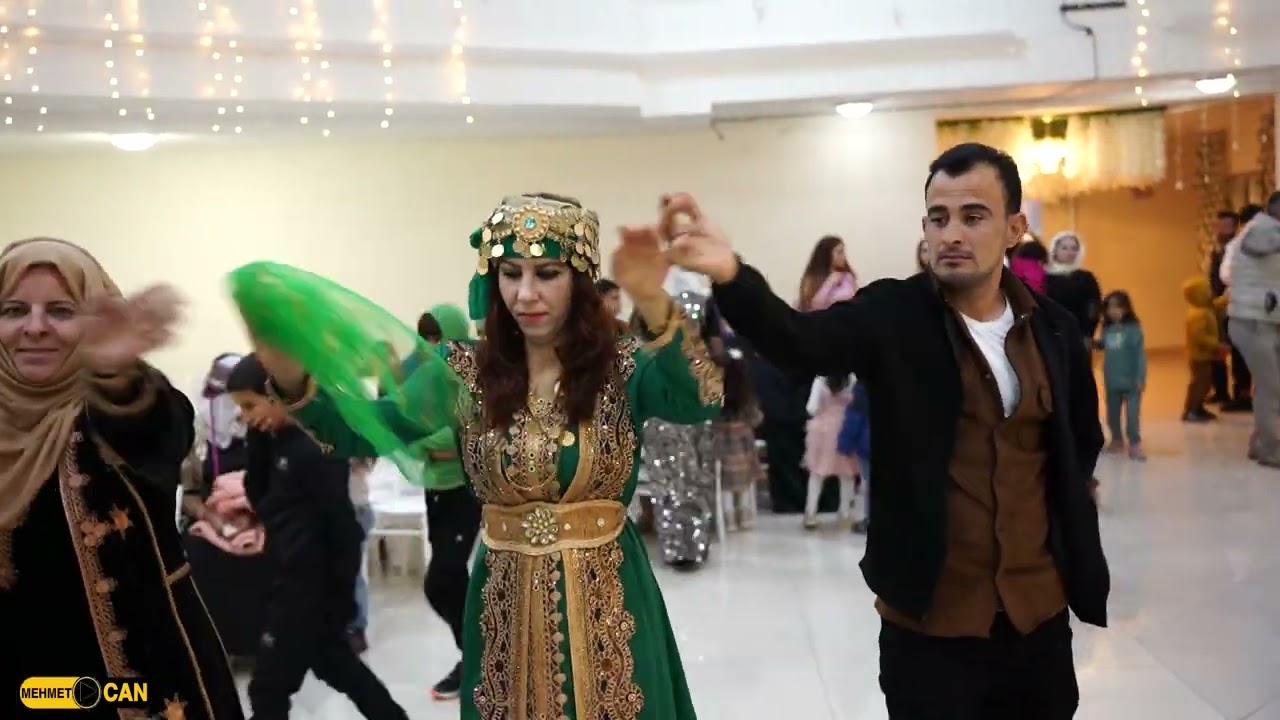 افراح كوباني في ارزين حفلة مصطفى و دلافا فنان محمد جزراوي فيديو فرهاد 05438709857 part 1