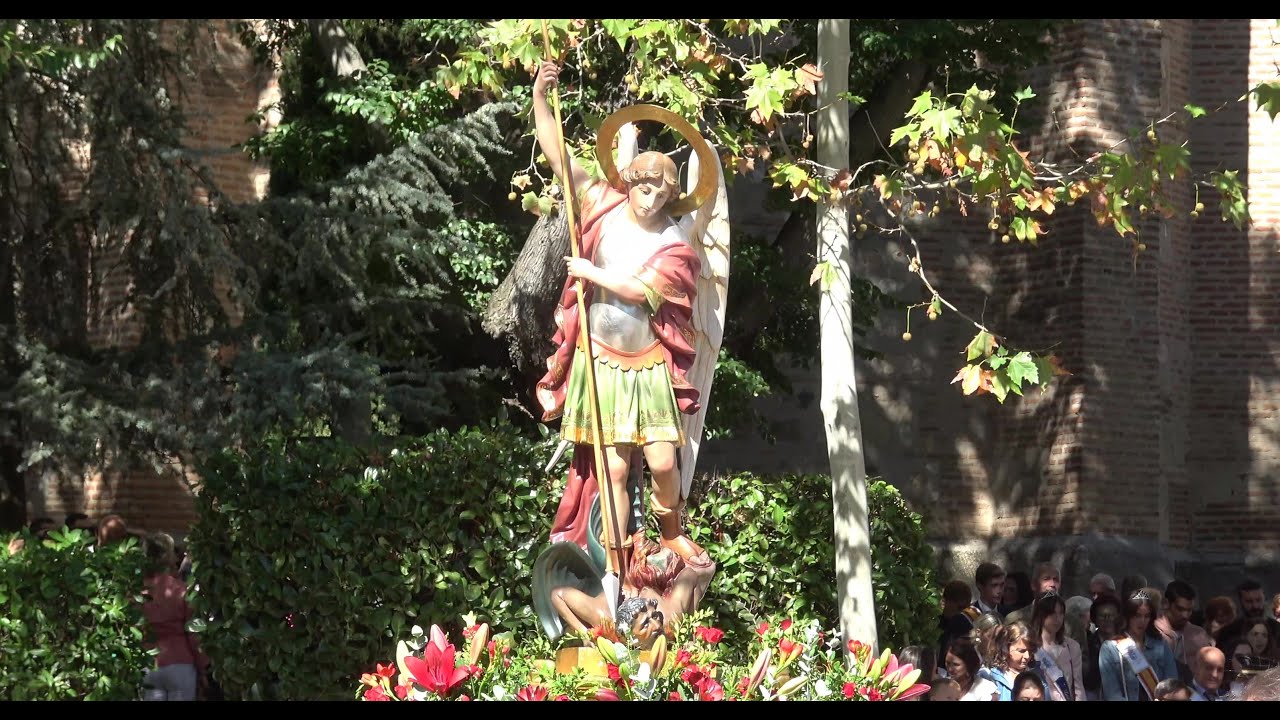 Procesiones en Madrid 2024: San Miguel Arcángel en Las Rozas