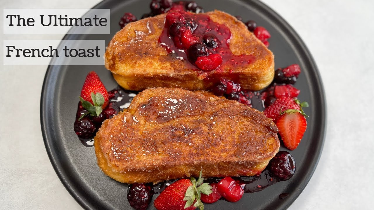 Caramelized French toast with berry sauce