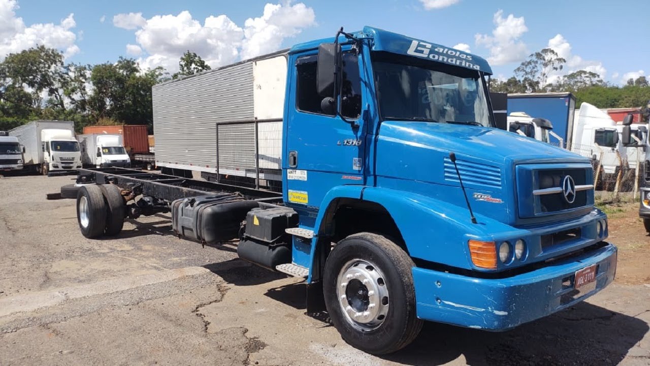 MB 1318 2006 4x2
