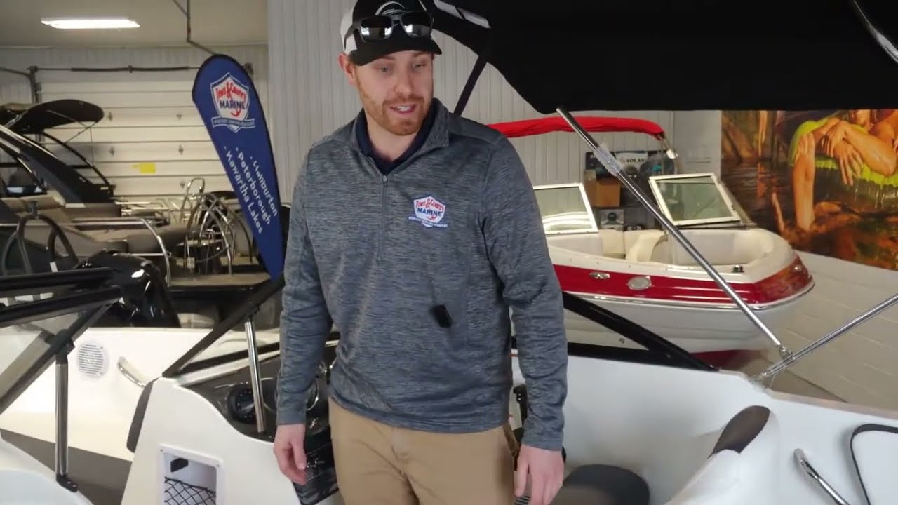 Видеообзор катера Bayliner VR4 Outboard Bowrider 2021 года | Town & Country Marine