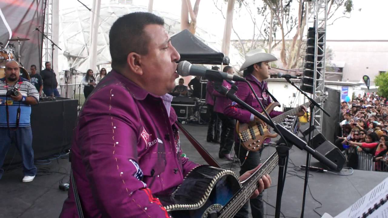 Los Nuevos Rebeldes en 5 de Mayo Festival San Bernardino