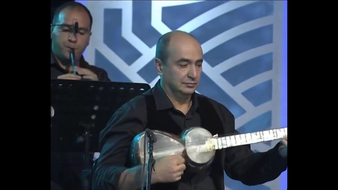 ԱՉՔԴ ԼՈՒՅՍ–Տիգրան Շահինյան(Աշուղ Աշոտ)։ Առաջին կատարում։ Մշակումը և գործիքավորումը՝ Արտեմ Խաչատուրի։