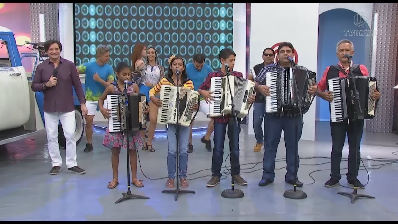 Porfírio do Acordeon, Deisiele, Cecília, Robertinho do Acordeon e Adelson Viana