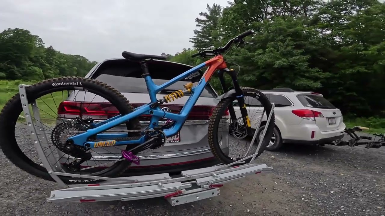 2025 YT Capra Core 3 CF MX first impressions