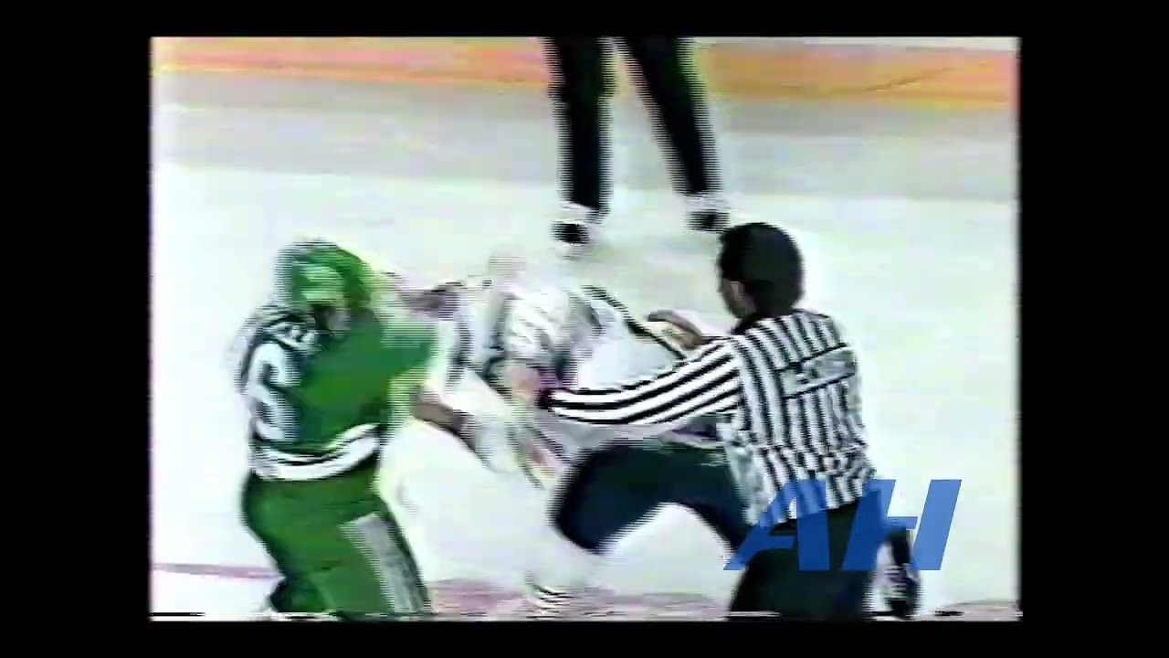 NHL Nov. 26, 1989 Mike Foligno,BUF v Pat Verbeek,HFD Buffalo Sabres Hartford Whalers