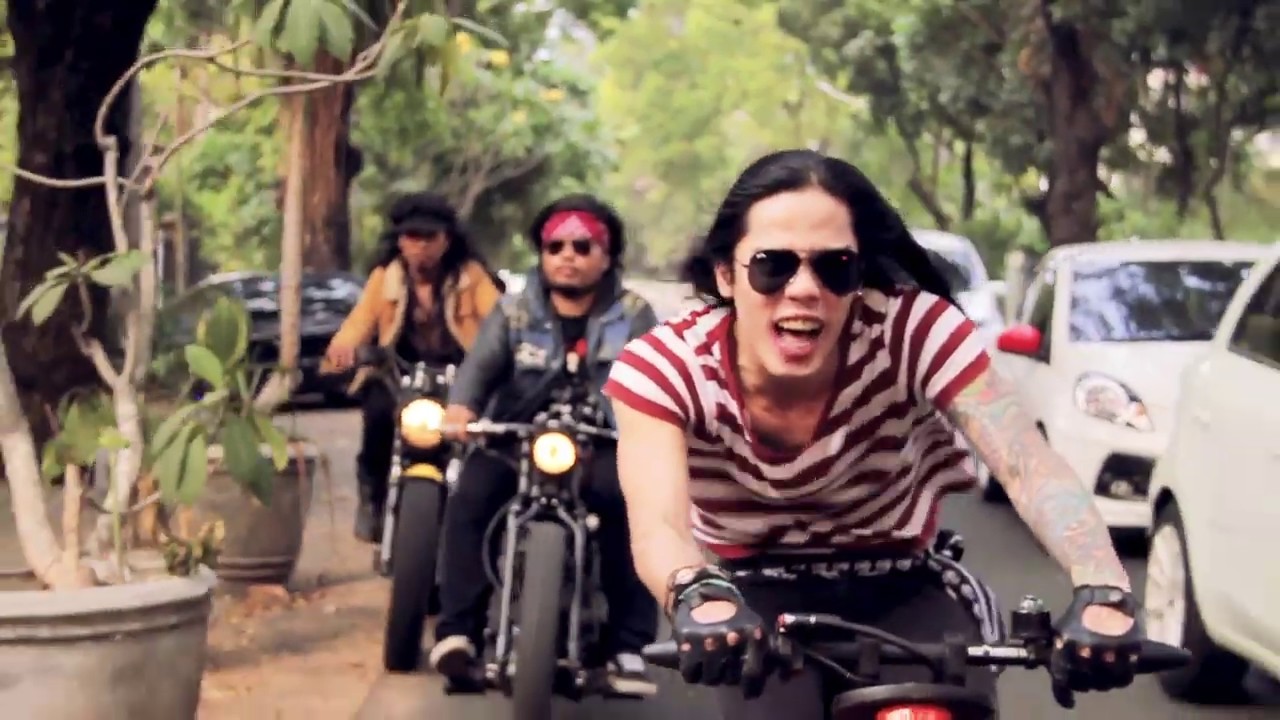 KORSLET - SLONONG BOY (OFFICIAL MUSIC VIDEO )