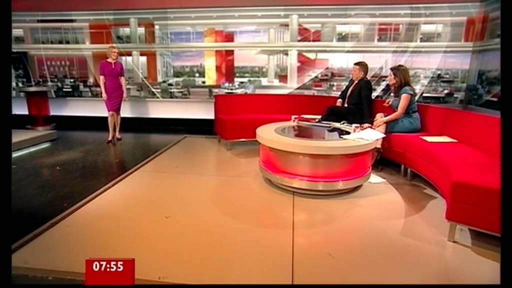 Breakfast 020412 Steph McGovern does some Titanic Irish dancing yt