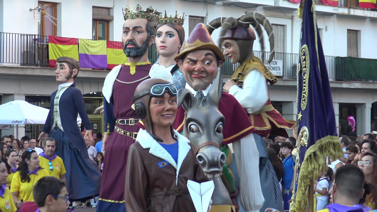 Pasacalles del VIII Encuentro de Gigantes y Cabezudos de Torrejón de Ardoz