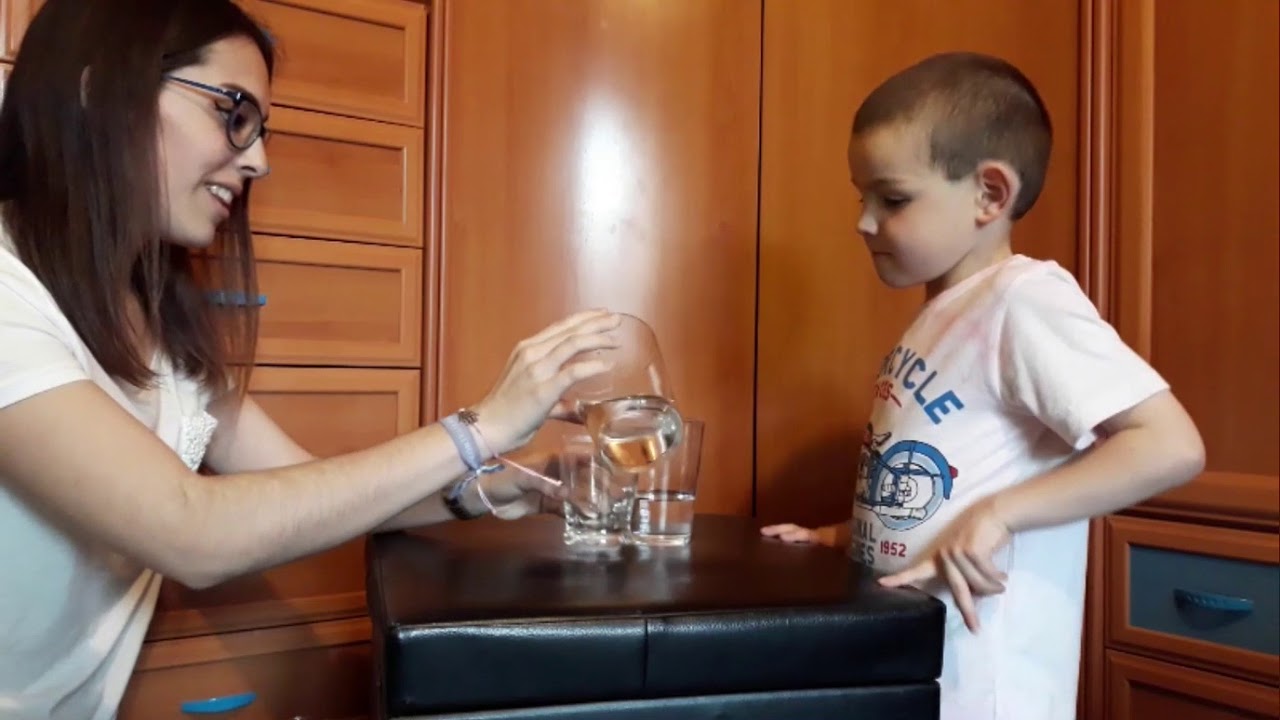 Experimento conservación de líquidos de Piaget- Psicología del desarrollo