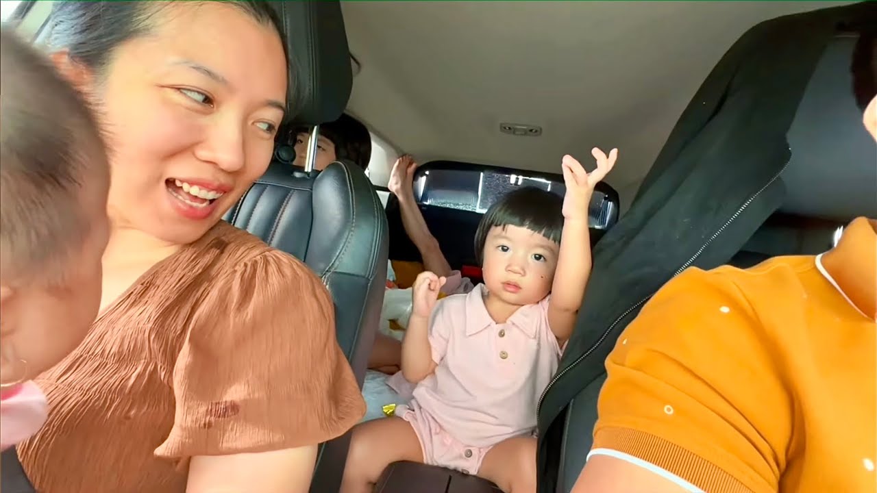 Gia đình mình lại đi chơi Đà Lạt . ngày đầu tiên ở Thành phố Đà Lạt chúng mình đi ...