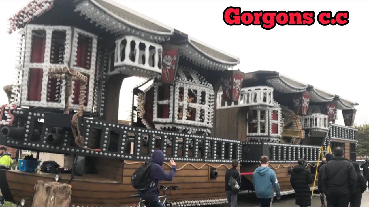 Bridgwater illuminated carnival 5th November 2022 filmed at Parkway Tattered Sails by Gorgons c.c 🎭