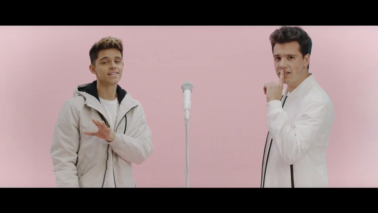 Axel Muñiz & Alex Hoyer - Bonita (Video Oficial)