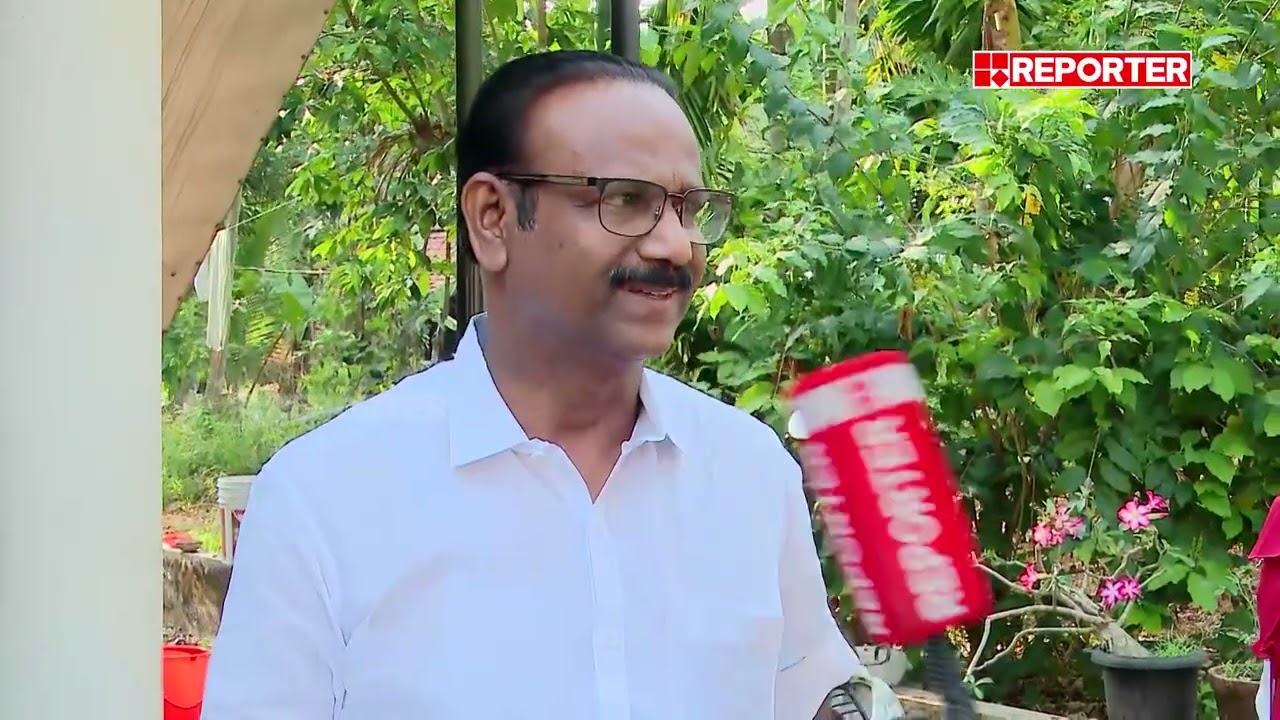 'അനധികൃതസ്വത്ത് സമ്പാദനത്തിന് പുറത്താക്കിയ ആളും, സീറ്റ് മോഹിച്ച് പാർട്ടി വിട്ട ആളുമാണ് എതിരാളികൾ'