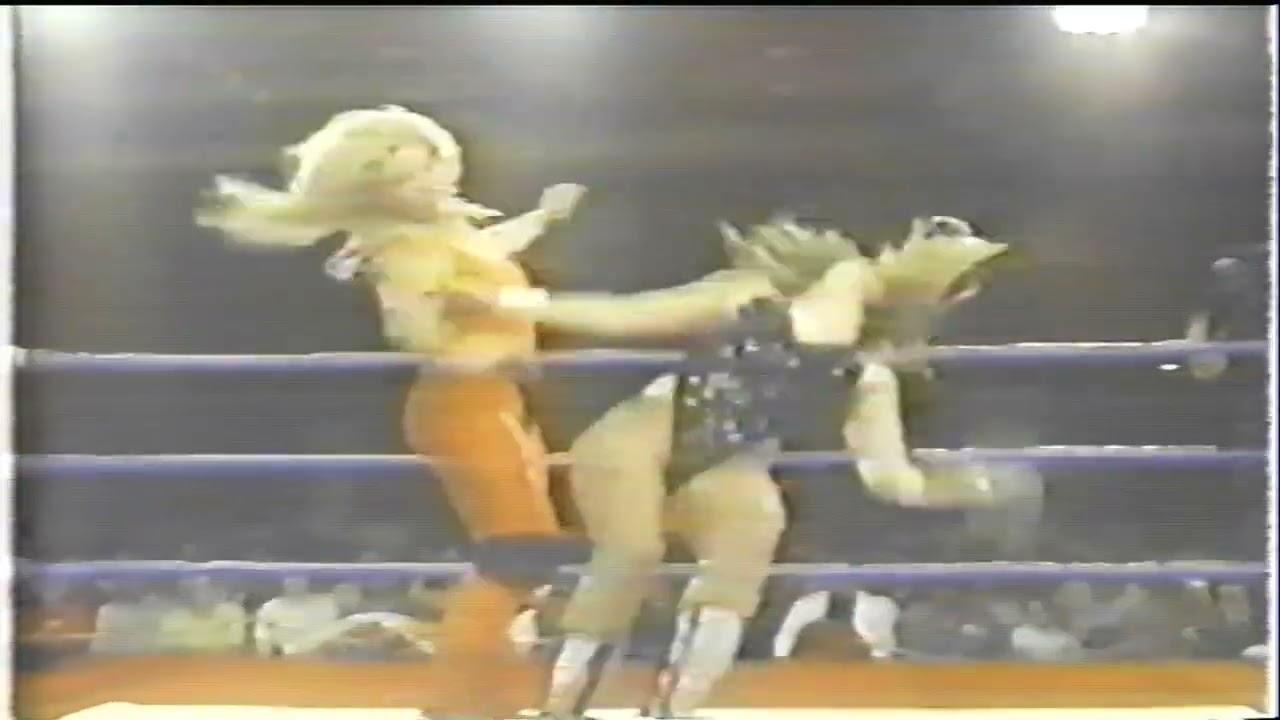 Bad, Black & Beautiful vs Loco Motion Chop's LPWA TV 2/90. Reggie Bennett, Black Venus, Bad Girl,