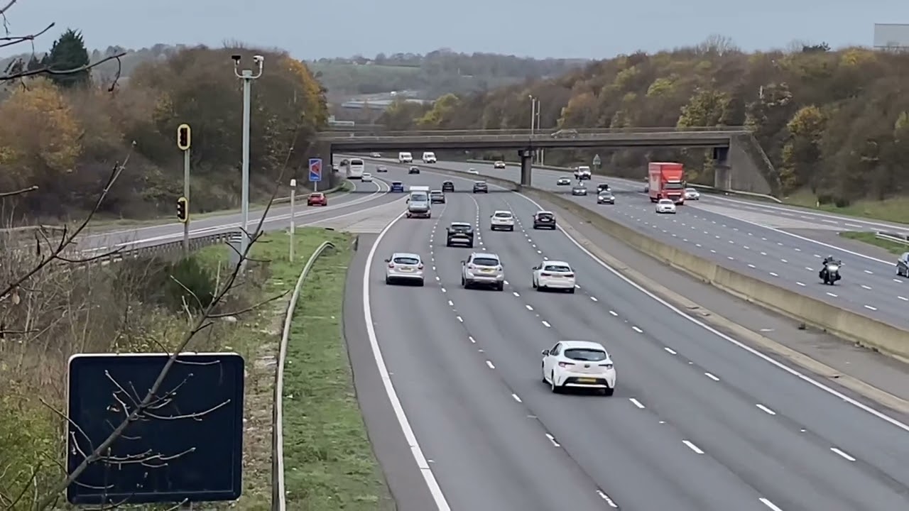 M1 MOTORWAY ENGLAND. Junction 28 view north and on ramp.