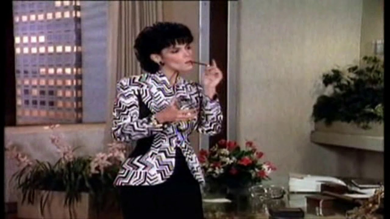 Leslie imitates Alexis - The fair 8 x 10 Dynasty