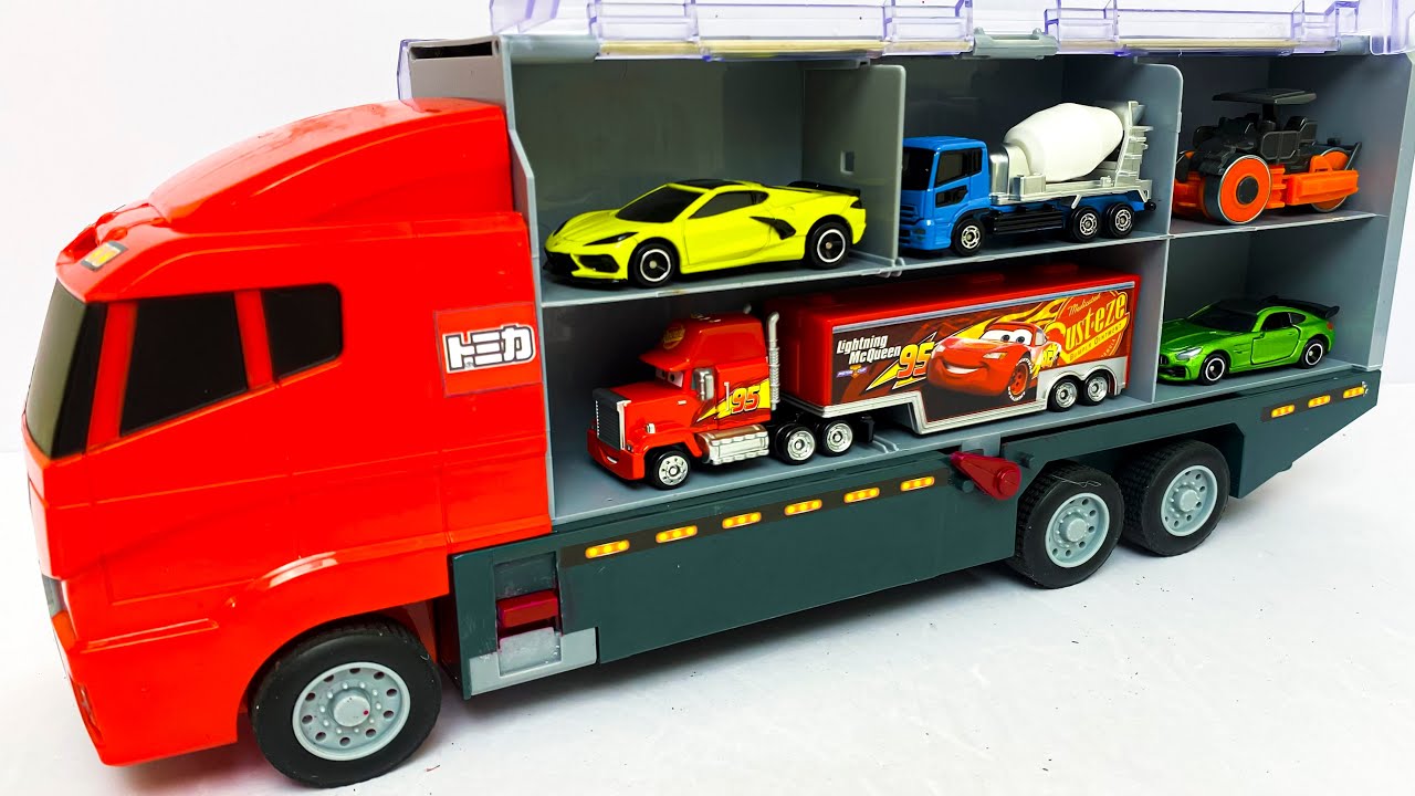 トミカ☆はたらくくるまのトミカのミニカーを開封してコンボイへ収納します☆Unboxing Tomica working car minicars in the convoy!