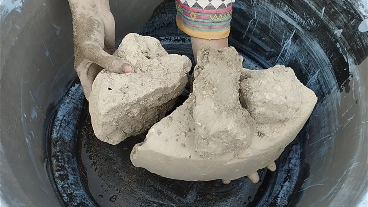 ASMR: Grey Dirt Dry Crumbling in Tub | Oddly Satisfying, Sleepaid, Pure Mud satisfying crushing