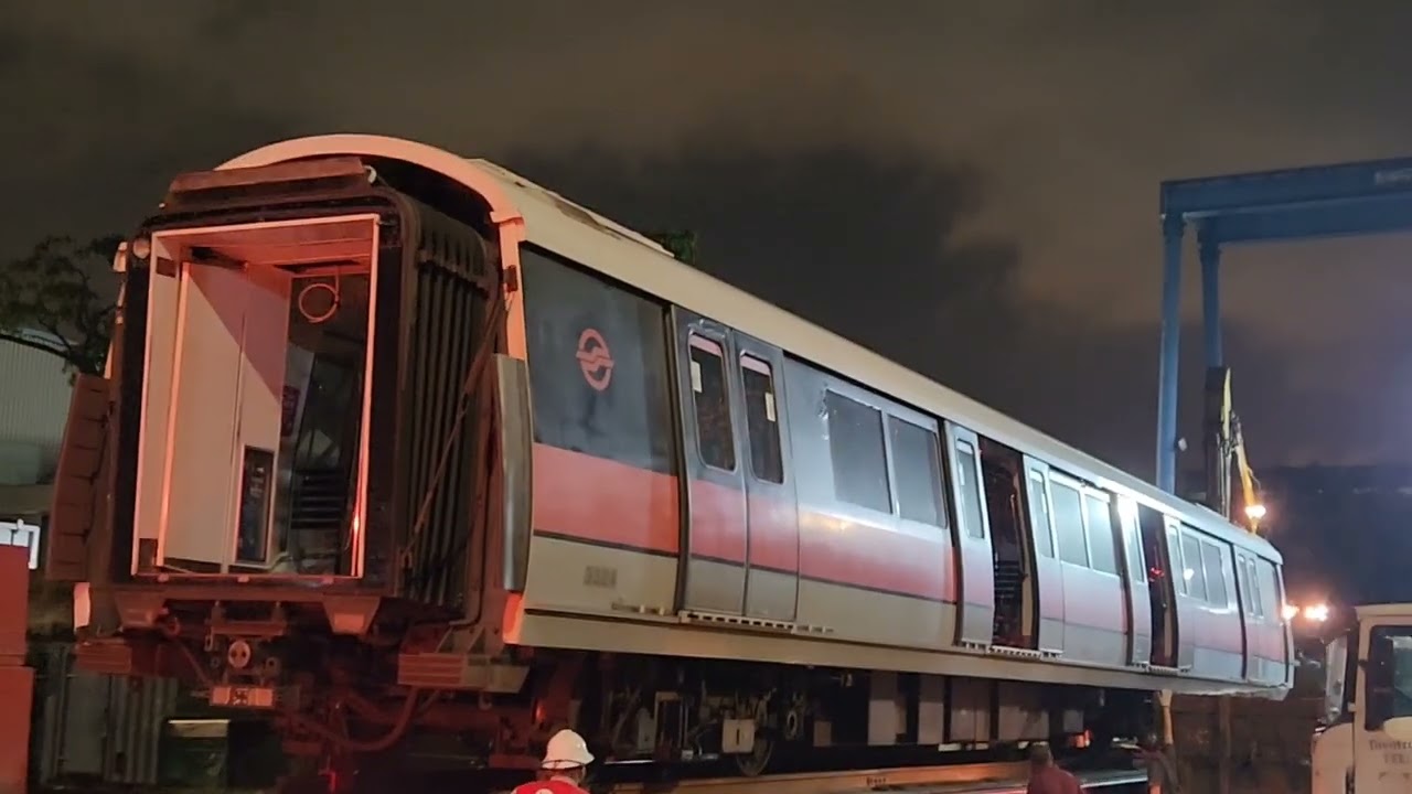 [SMRT Trains - Decommissioned/Scrapped one of my reps] C751B EMU324 at Toyotron