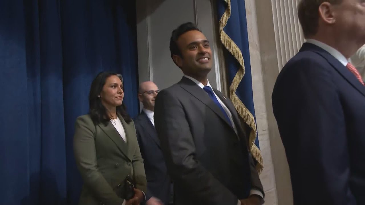 President Trump's Cabinet arrives at Inauguration