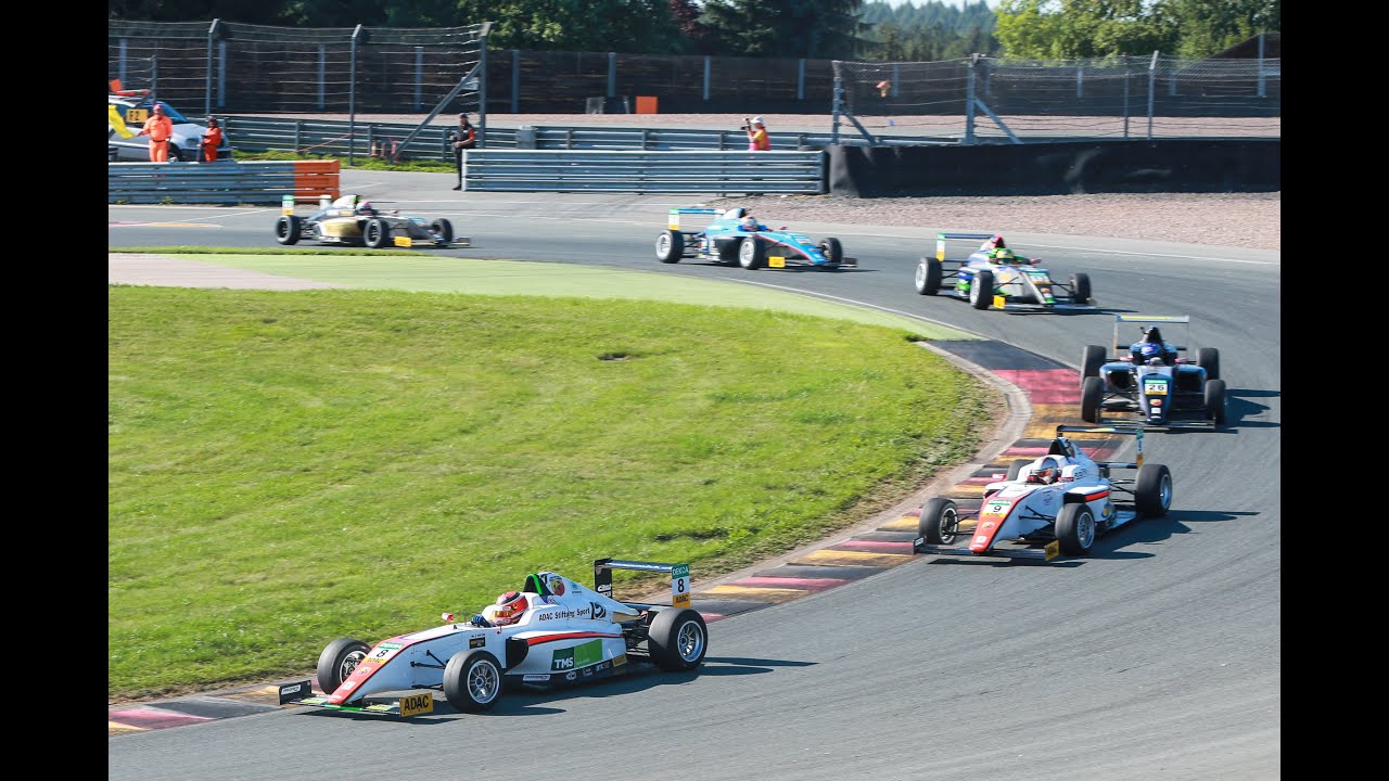 Folge 4, Poleposition, KIKA. Fitnesstraining mit Rick Korsawi und der Red Bull Ring