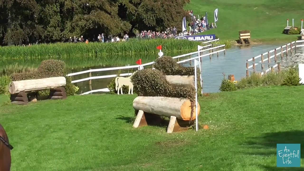 Сара Буллимор на Коримиро на выставке GFS Saddles 8/9 лет на Blenheim International 2025