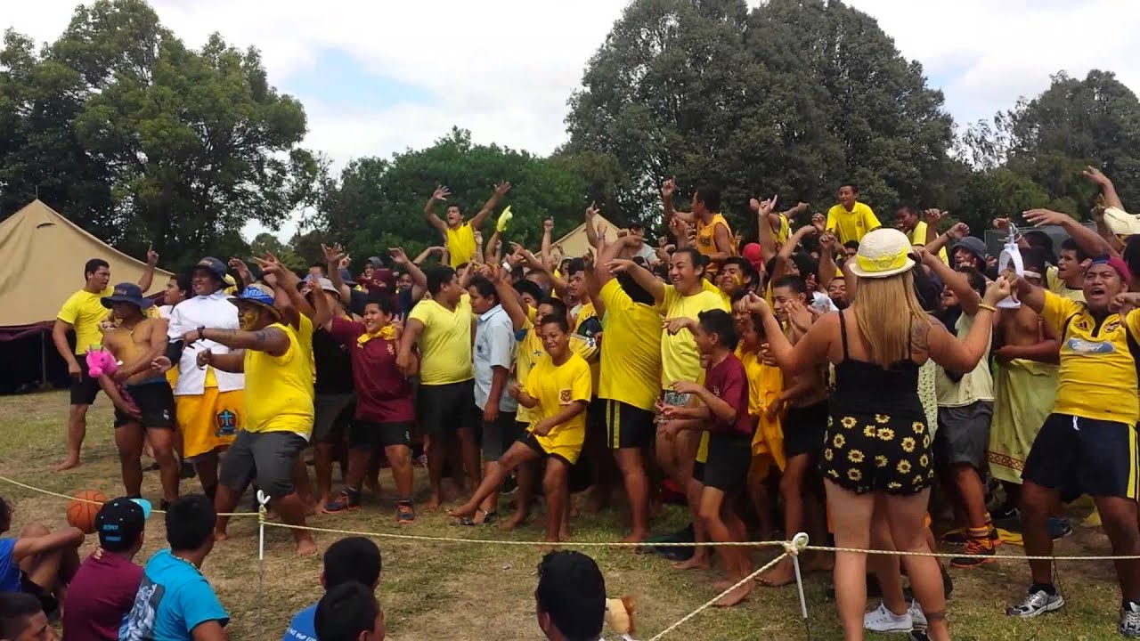 DeLaSalle College : Miguel House Chants 2014
