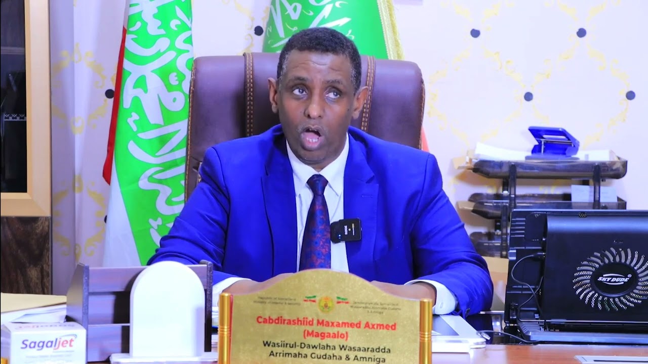 Wasiiru-dawlaha Wasaarada Arrimaha Gudaha Ayaa Ka hadlay Ajaanib Ku qulqulaya Buuraha Gobolka Sanaag