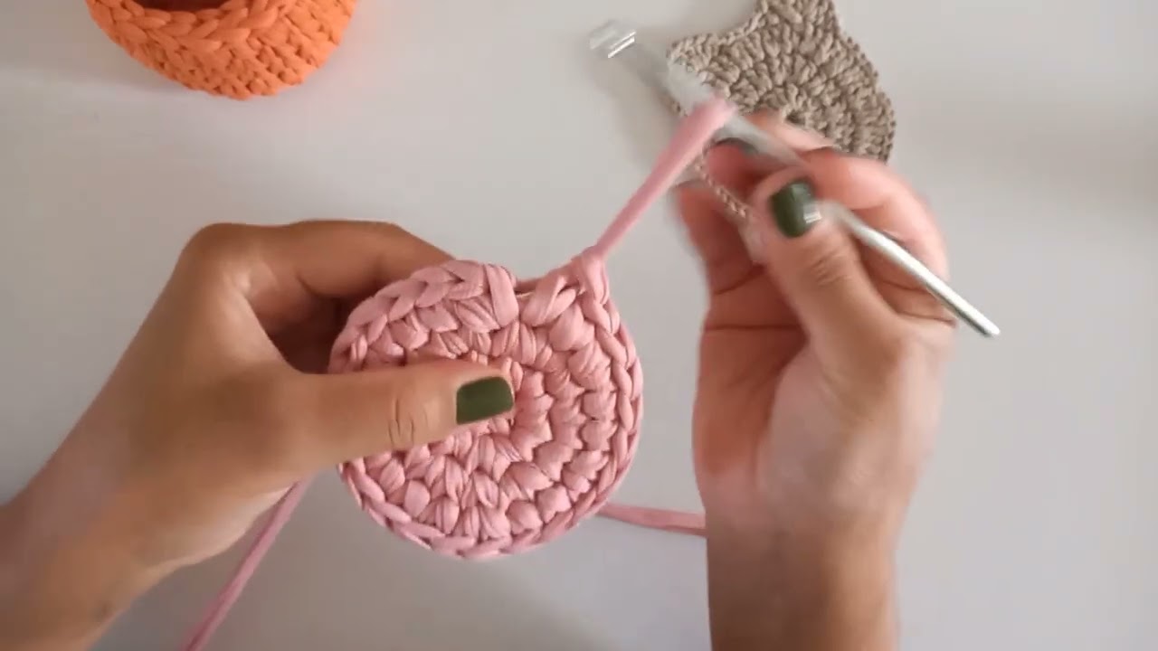 Mini Cachep&ocirc; de croch&ecirc; com fio de malha l Passo a passo F&aacute;cil para iniciantes