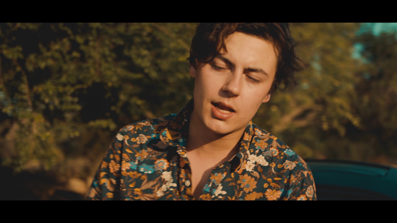 Young Lungs - '97 Leo 2 (Official Music Video)