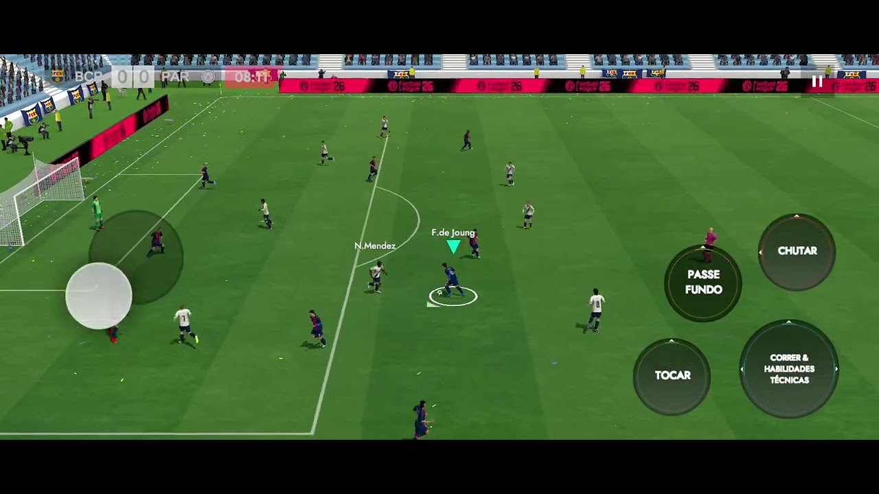 Ialamy  jogando o jogo de futebol⚽