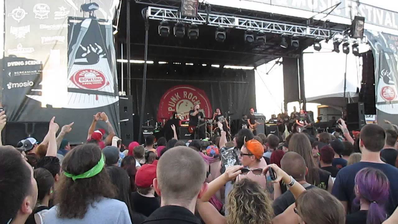 Leftover Crack - Punk Rock Bowling 2014