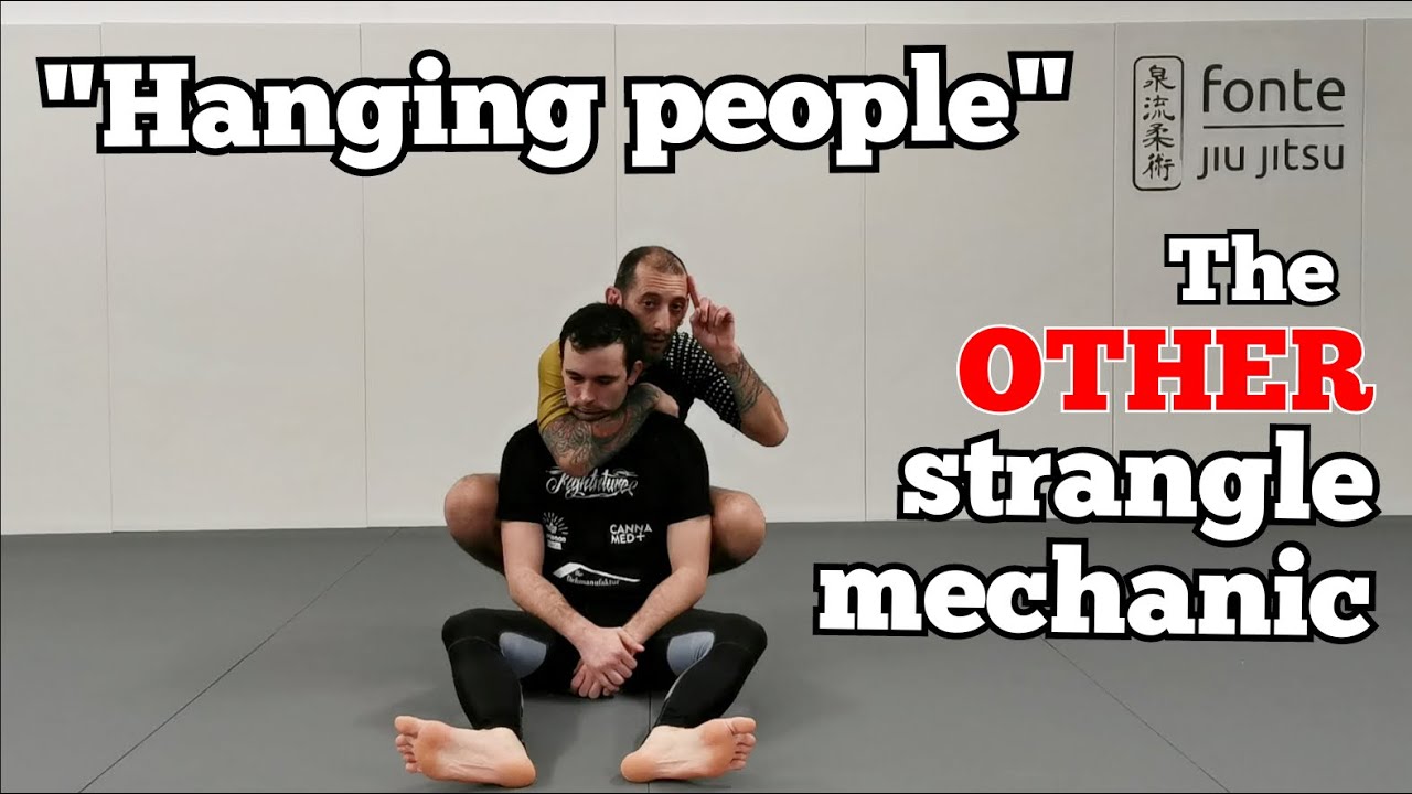 Squeezing VS hanging people: Strangle mechanics from back control