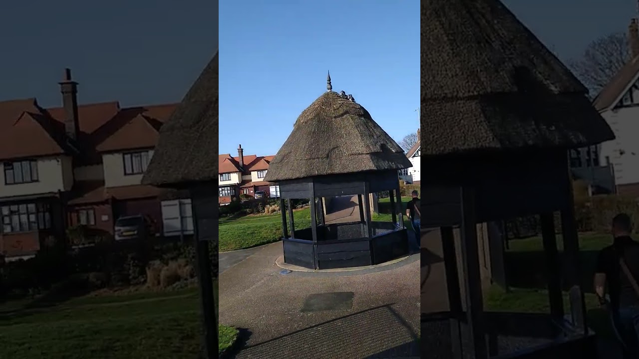 Walk around the beautiful Great Yarmouth waterways 