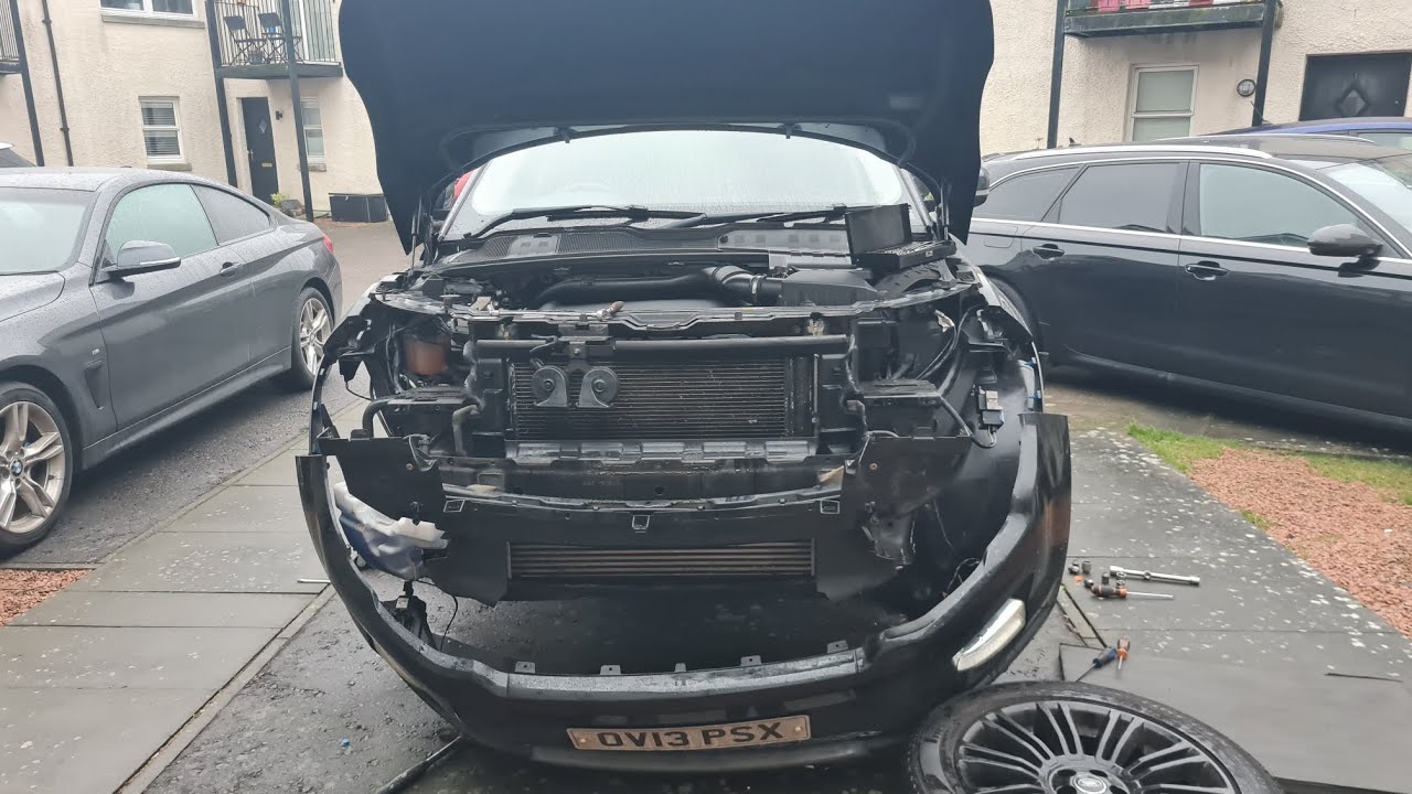 Range rover evoque problem ze spryskiwaczami lamp przednich