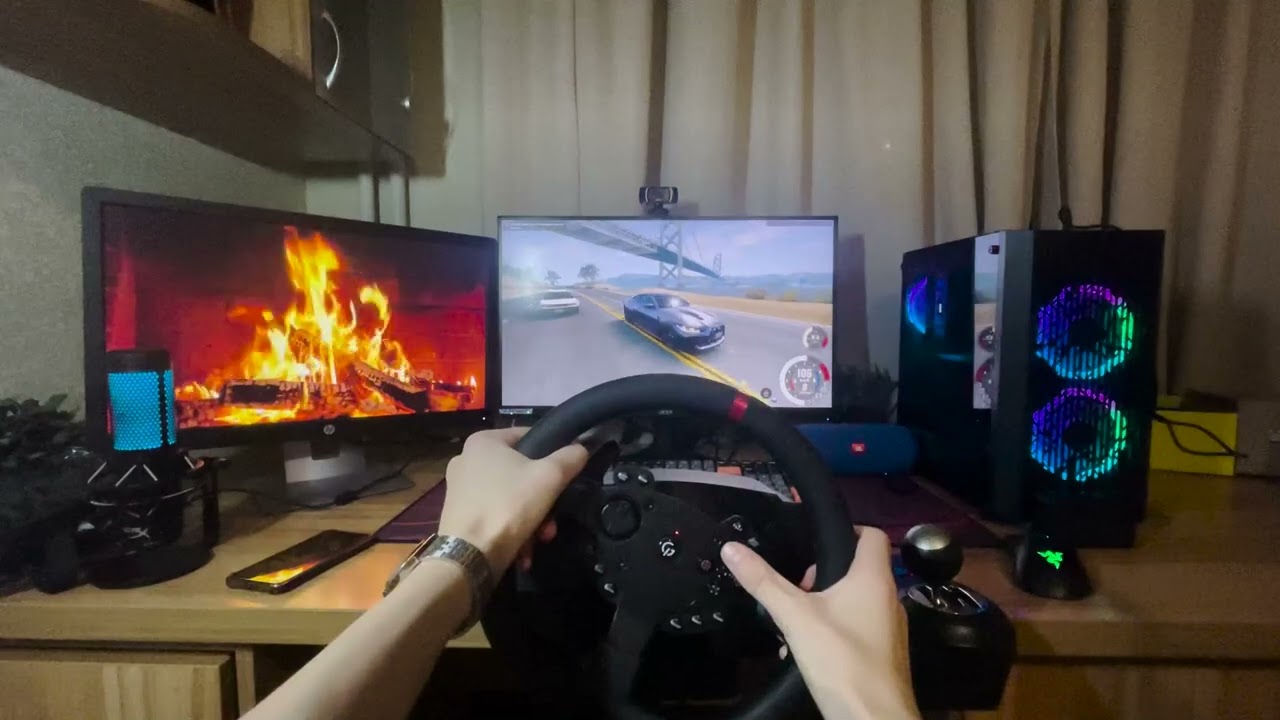 BMW M4 with a Steering Wheel | BeamNG.drive