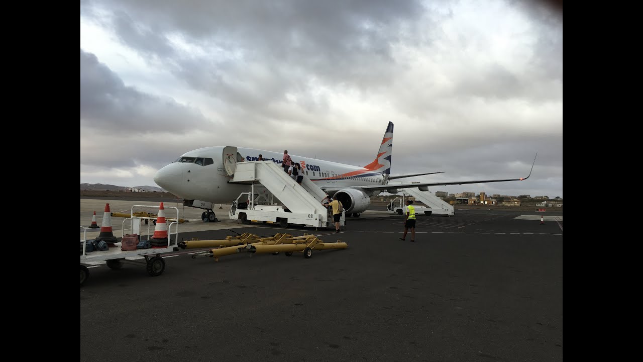 Travel Service B738: A short flight from Boa Vista to Sal (Cape Verde)